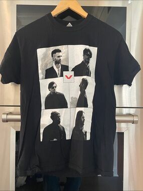 Black Graphic Maroon 5 Photo T‑Shirt